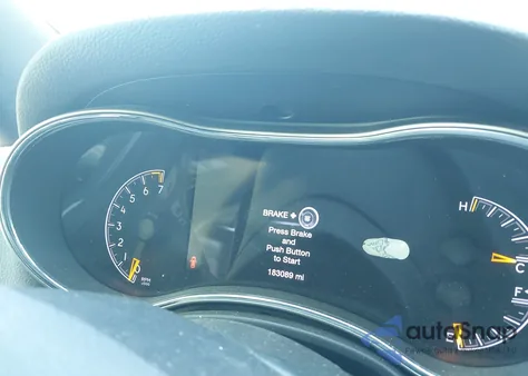 2017 Jeep Grand Cherokee Altitude 4X4 из США, поврежденный, VIN 1C4RJFAG2HC772707